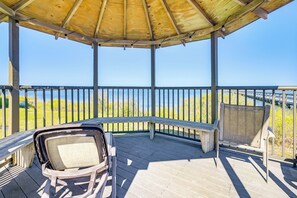 Terrace/patio - Private Beach & Pool Access: Murrells Inlet Condo! (Murrells Inlet)