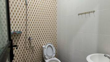 Deluxe Double Room | Bathroom