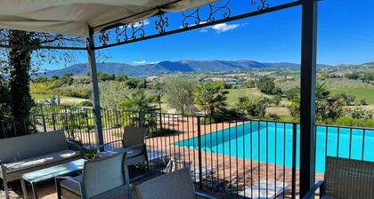 Spoleto Poolside - Sleeps 24