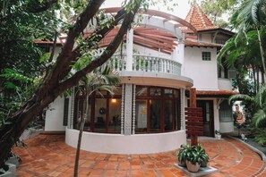 Exterior - Jungle Addition (Phnom Penh)