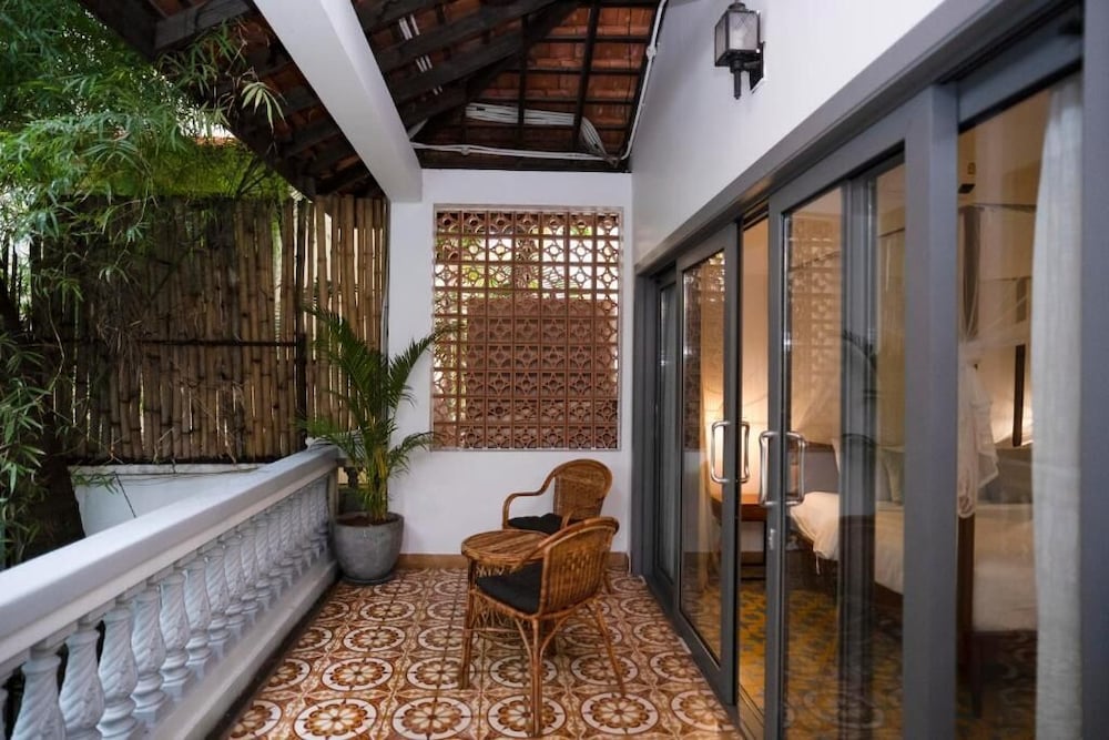 Jungle Addition Hotel by null