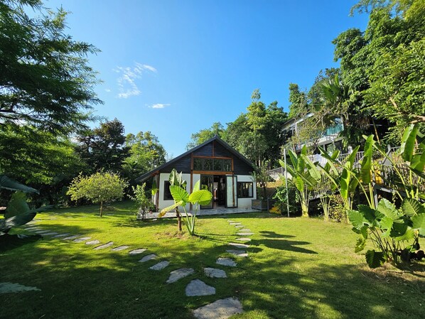 Garden - Lake House (Ha Giang)
