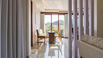 Vila luxo, vista para o jardim | Área de estar