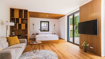 Deluxe Studio, Sauna, Mountain View | Premium bedding, memory foam beds, individually decorated