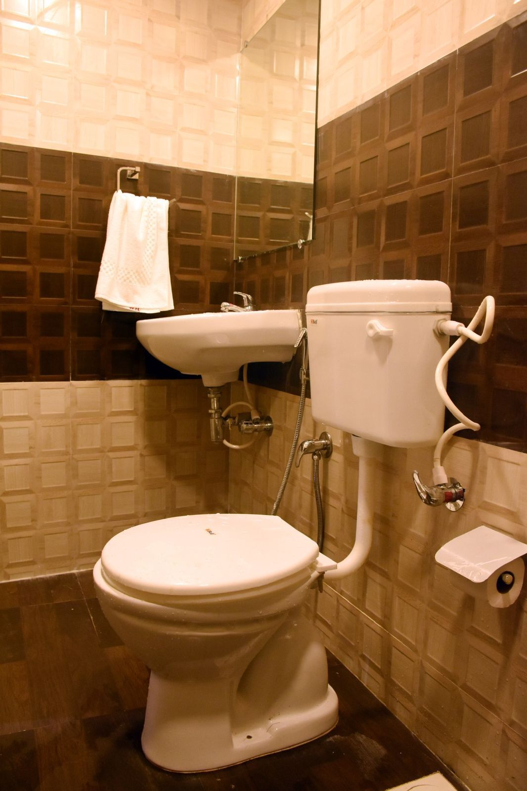 Deluxe Double Room | Bathroom