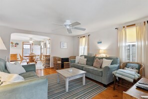Living area - 4BR Townhome Right Near the Bay with BBQ Grill, New Patio, & Outdoor Shower! (North Wildwood)