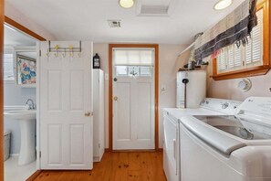 Hiustenkuivaaja, sampoo