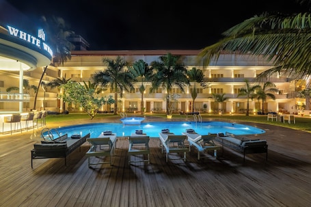 Alberca al aire libre