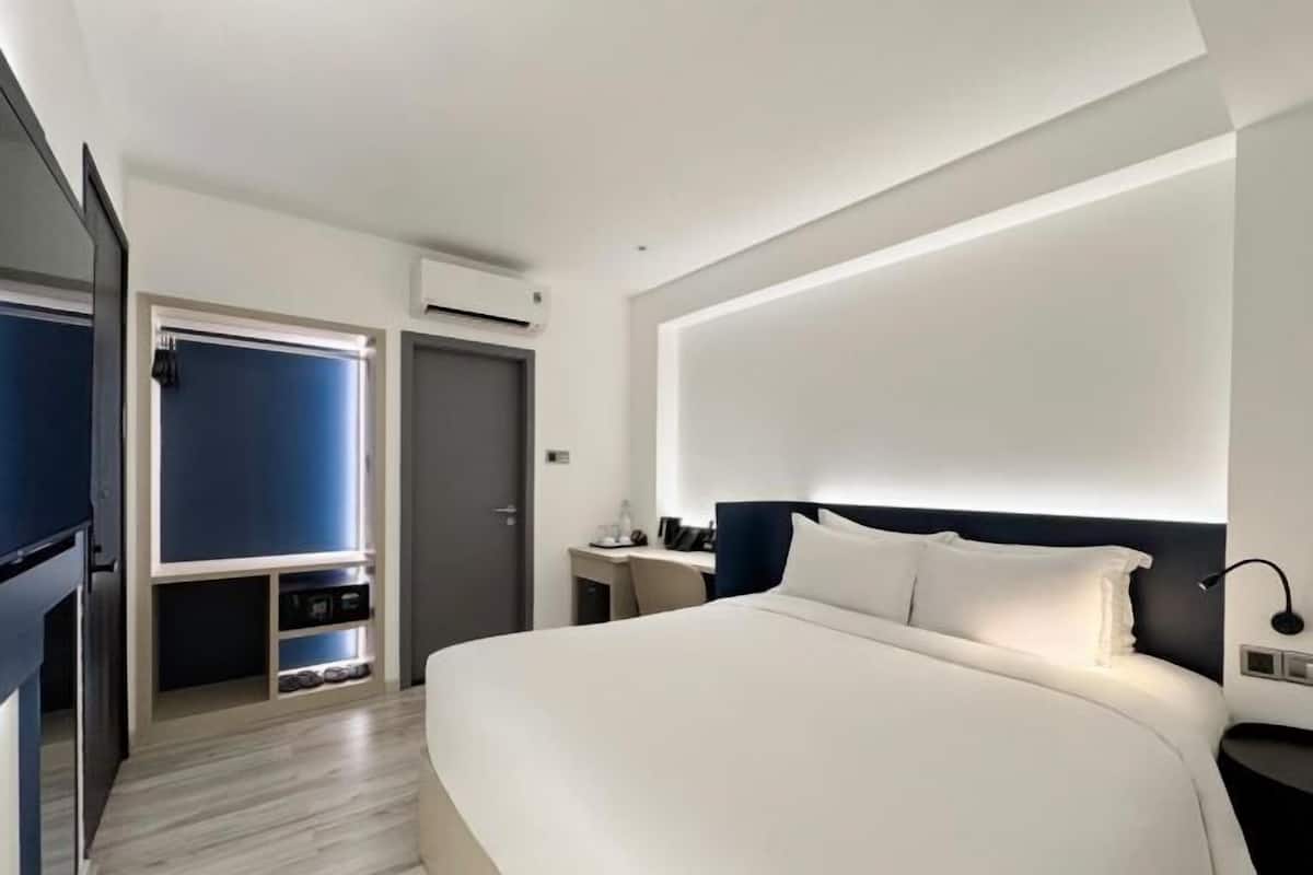 In-room safe, desk, blackout curtains, iron/ironing board