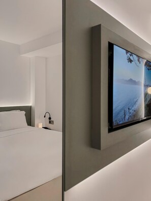 Superior Double Room | In-room safe, desk, blackout drapes, iron/ironing board - The Concept Hotel HCMC - Premium (Ho Chi Minh City)