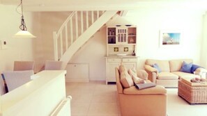 TV, lettore DVD, impianto stereo