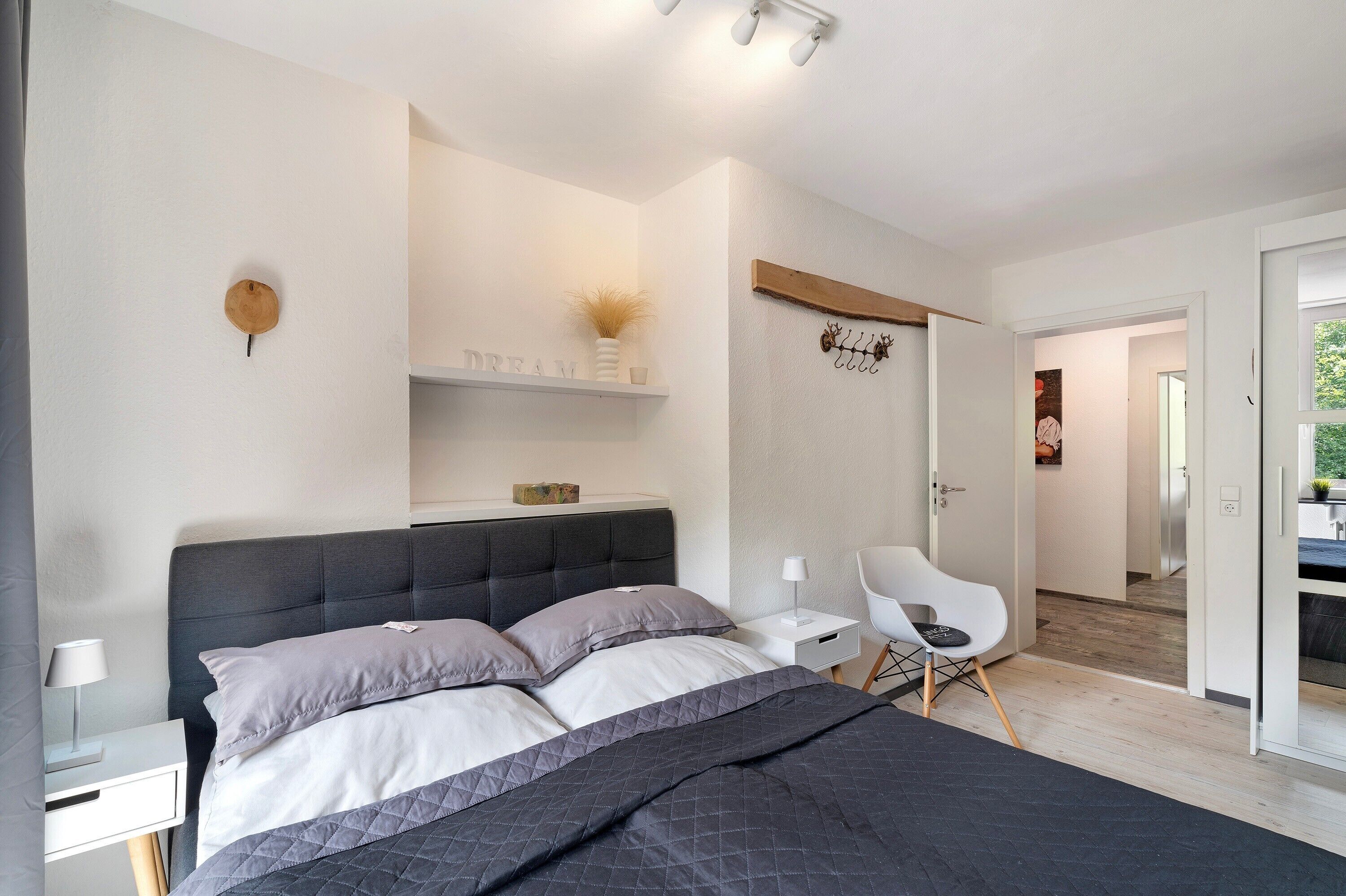 1 chambre, fer et planche à repasser, Wi-Fi gratuit, draps fournis