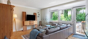 Appartement "Design Und Entspannug" avec terrasse privée, jardin privé et Wi-Fi