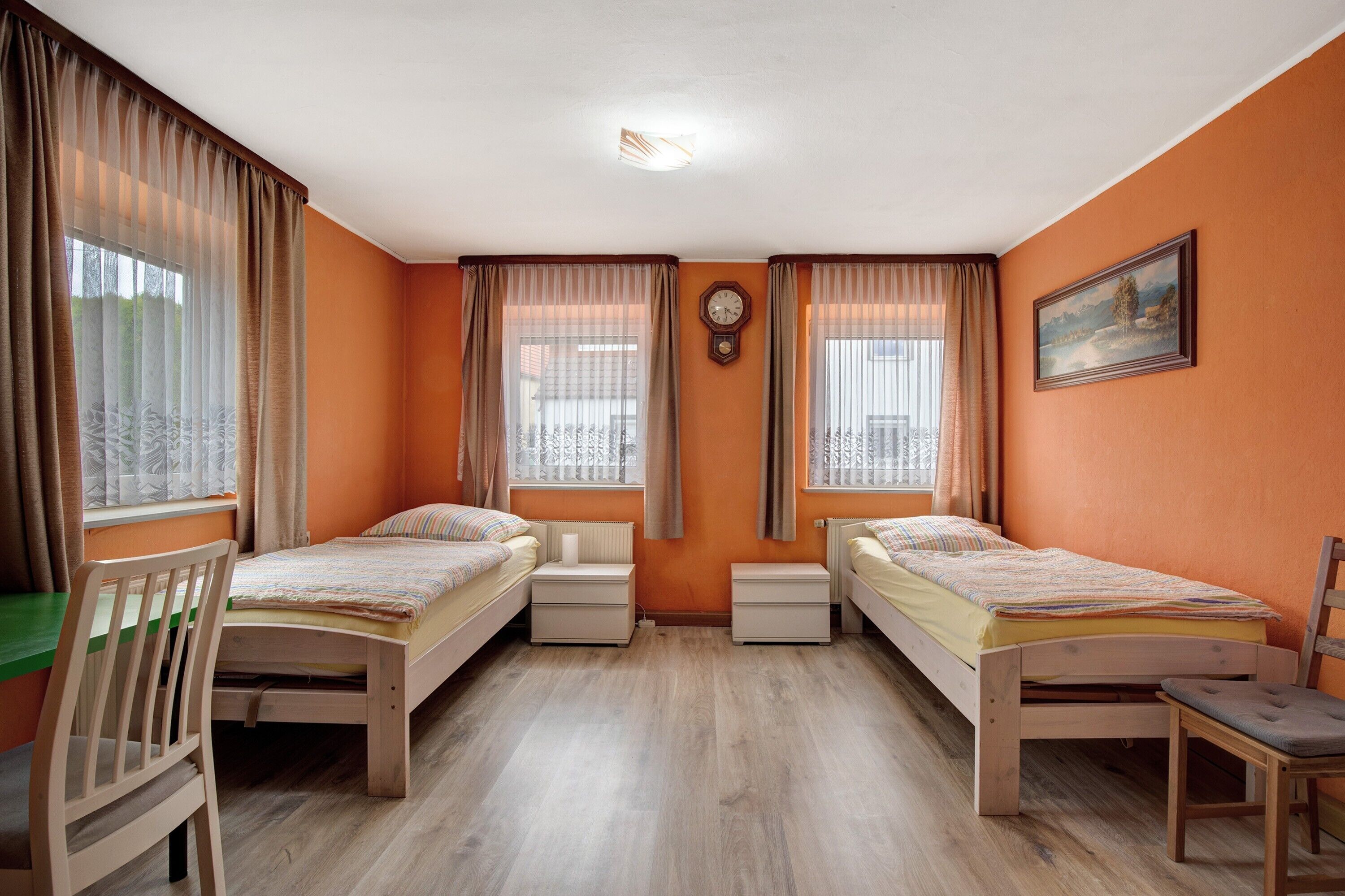 4 Schlafzimmer, Bügeleisen/Bügelbrett, kostenloses WLAN, Bettwäsche