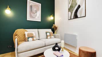 Een smart-tv en een kantoor