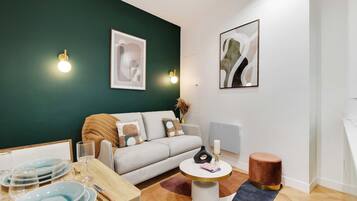 Een smart-tv en een kantoor