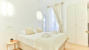 2 chambres, fer et planche à repasser, Wi-Fi gratuit, draps fournis