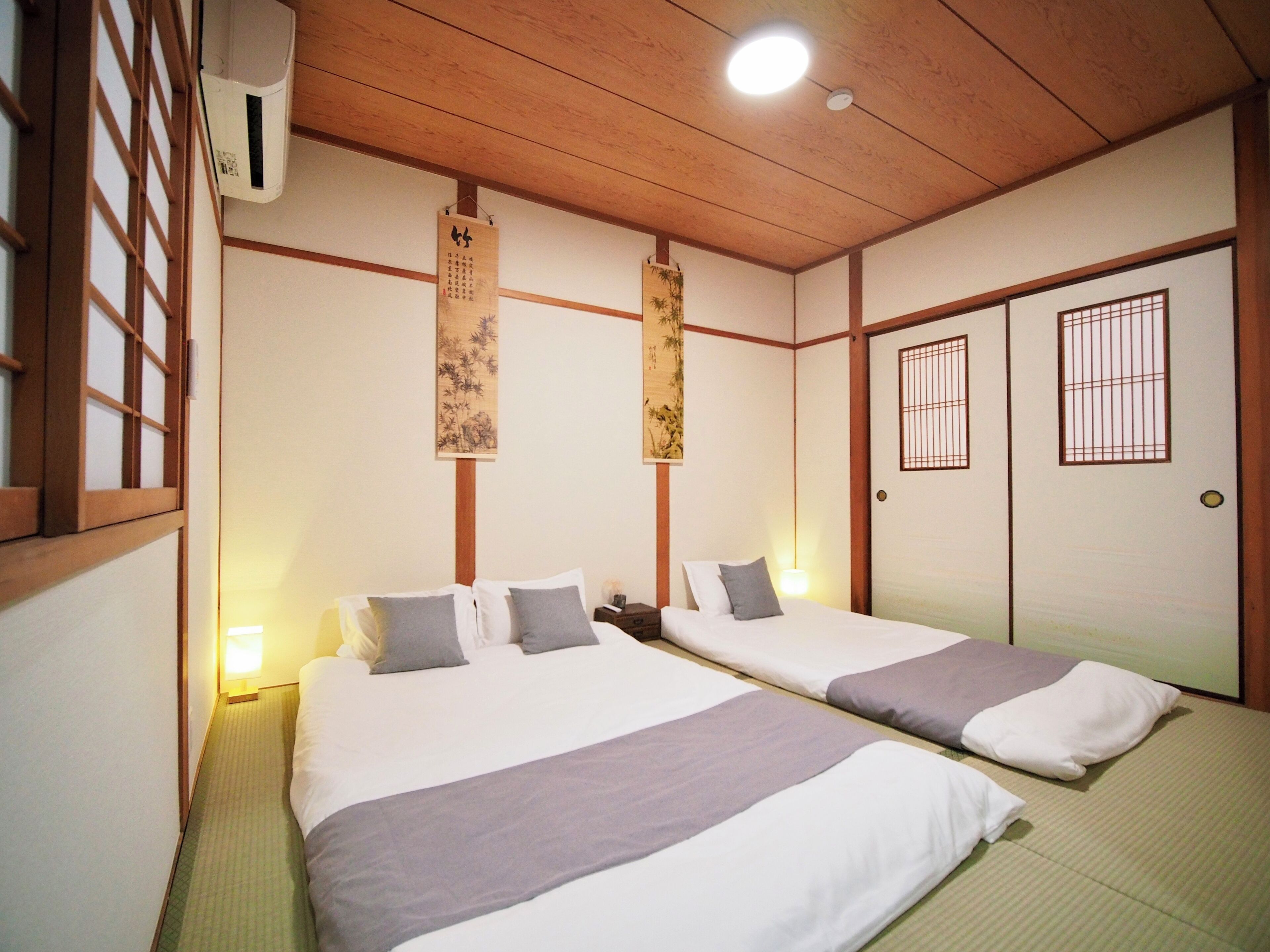 2 bedrooms, premium bedding, Select Comfort beds, blackout drapes