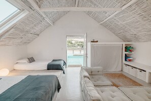 2 bedrooms, iron/ironing board, Internet, bed sheets - Stunning Retreat | Heated Pool | BBQ | Fire Pit (Sesimbra)