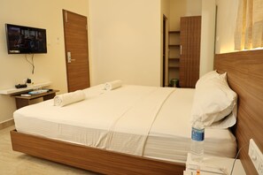 Family Double Room | Bathroom | Shower - Hotel Amoha (Palani)