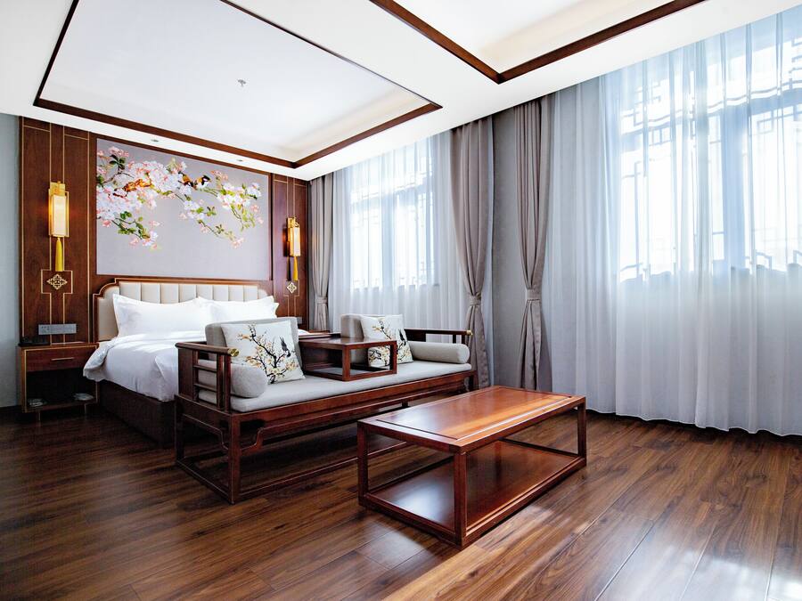 Habitación Premier, no fumadores, vistas a la ciudad | Ropa de cama de alta calidad y edredones de plumas