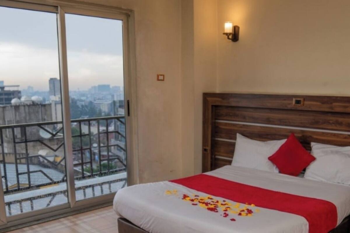 Single Room, Balcony, City View | Desk, WiFi (free), bed sheets