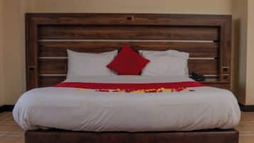 Desk, free WiFi, bed sheets