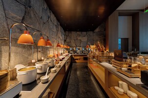 Free daily local cuisine breakfast 