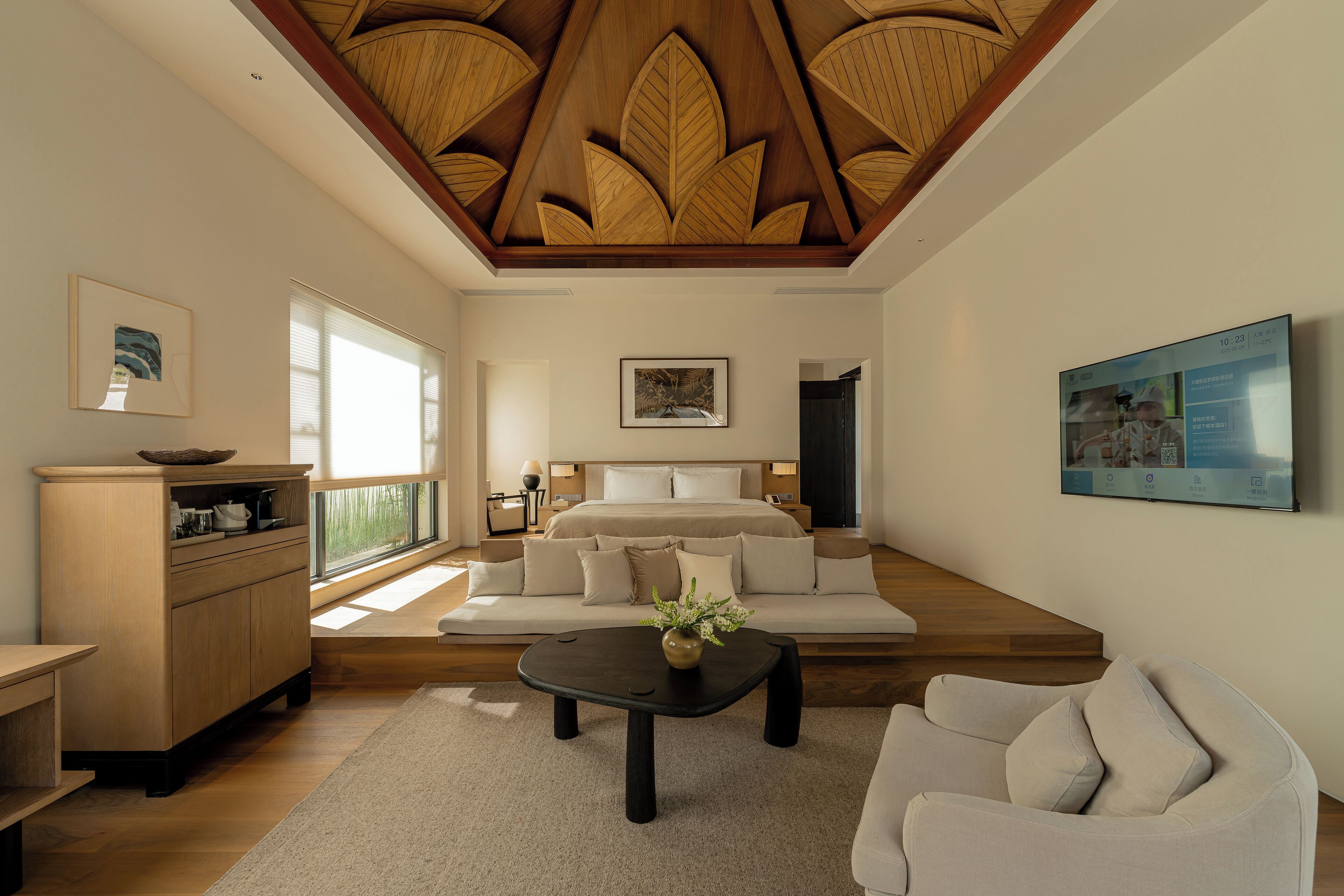 Luksushus, 1 kingsize-seng, badekar, bakgårdsutsikt | Sengetøy av topp kvalitet, dundyner og senger med Select Comfort-madrass