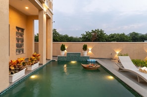 Outdoor pool - Downtown The Hills Collective (Udaipur)