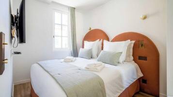1 bedroom, iron/ironing board, travel crib, free WiFi