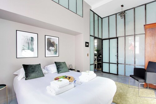 Magnificent apartment - 2BR/7P - Jardin Hérold