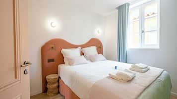 2 chambres, fer et planche à repasser, lit parapluie, Wi-Fi gratuit