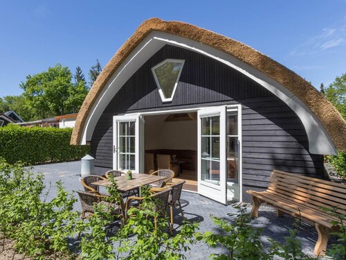 Beautiful Cottage Near Giethoorn