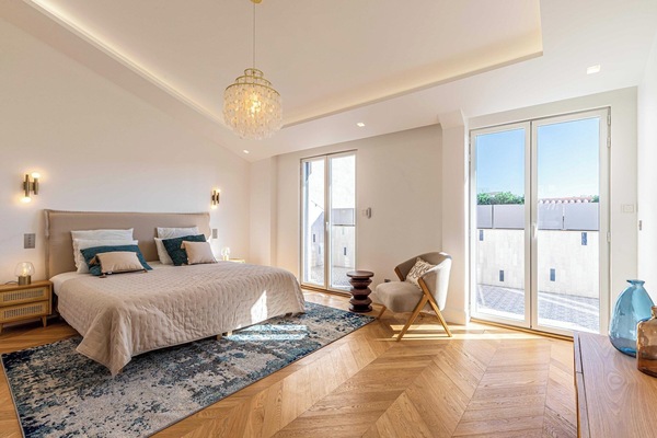 4 bedrooms, iron/ironing board, travel cot, free WiFi