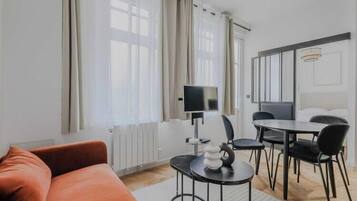 Smart TV, offices