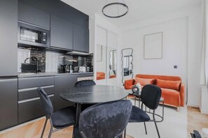 Dining - Elegant apartment - 1BD/2P - Panthéon (Paris)