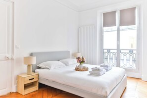 2 chambres, bureau, fer et planche à repasser, Wi-Fi gratuit