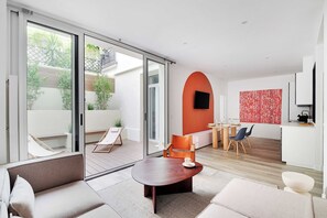 Smart TV, offices