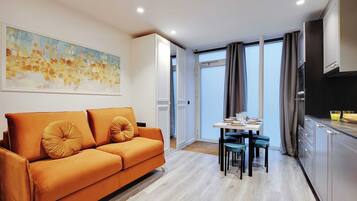 Una Smart TV, una oficina