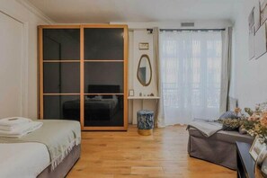 1 Schlafzimmer, Schreibtisch, Bügeleisen/Bügelbrett, kostenloses WLAN