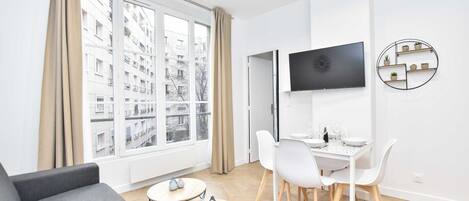 Smart-tv en een kantoor