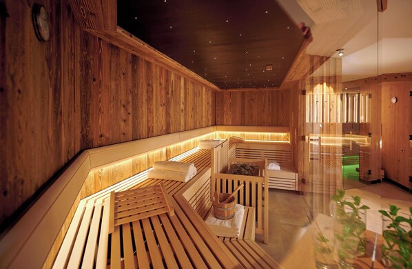 Sauna - Vacation apartment Hochgern, 1-6pers., 2sep. SZ, 1st floor + 2nd floor, east-facing balcony with lake & distant view (Chieming)