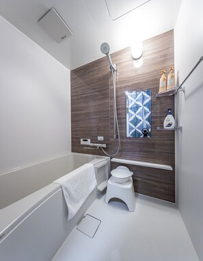 Comfort Villa | 2 bedrooms, free WiFi, bed sheets - miyu hanka (Osaka)