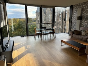 Apartment, 2 Bedrooms, Accessible | Dining room - Stunning Park View Quartermile Apartment Close Proximity to Castle & University (Edinburgh)