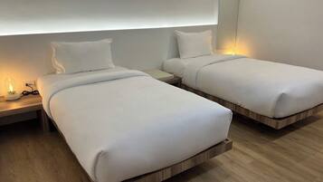 Kamar Twin Standar | Wi-Fi gratis dan seprai linen