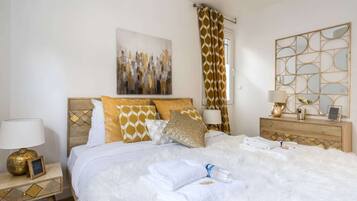 2 habitaciones, escritorio, wifi y ropa de cama