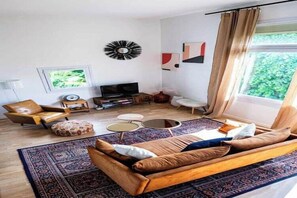 Smart TV, offices