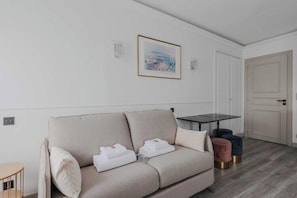 Smart TV, offices - Charming apartment - 1BR/4P - Plaine-de-Monceau (Paris)