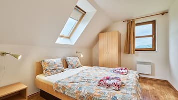 3 chambres, bureau, accès Internet